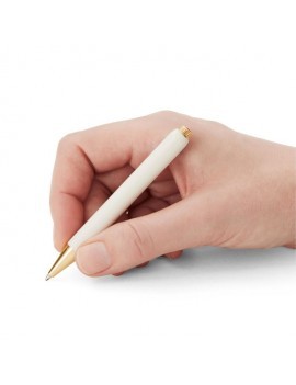 Stylo bille Montblanc Heritage Rouge et Noir "Baby" édition spéciale couleur ivoire